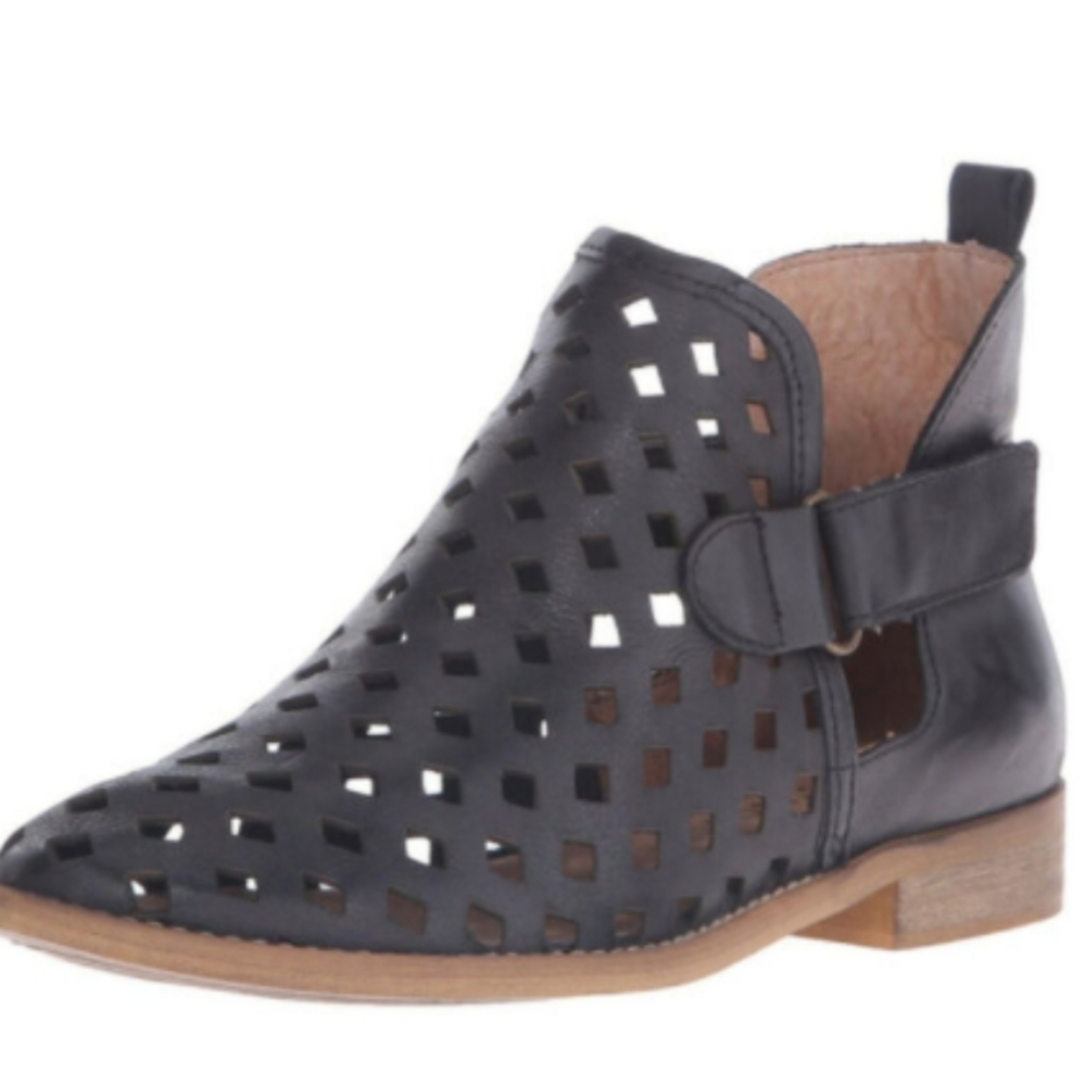 Musse & Cloud Black Bootie